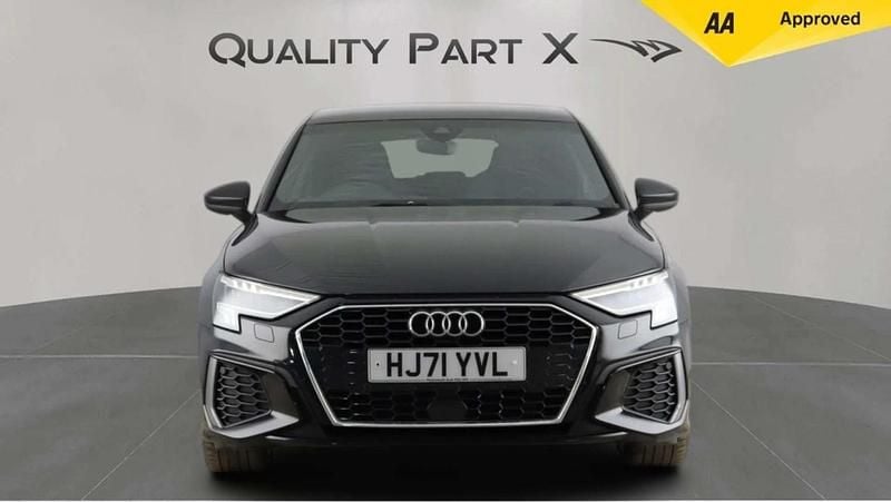 Begagnad Audi A3 Sportback e-tron S-Line 2021 Svart Halvkombi