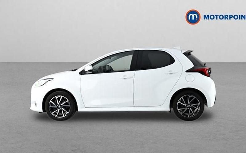 Used Toyota Yaris Hybrid Design 116 HP (85 kW) 2026 Hatchback