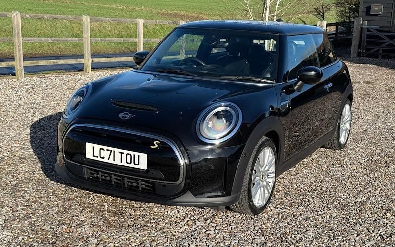 Used Mini Cooper Level 3 135 kW (184 HP) 2023 Hatchback