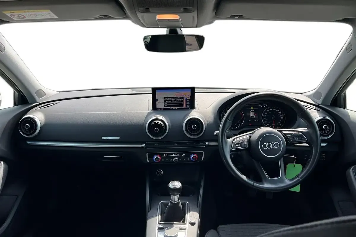 Used Audi A3 Sport 150 HP (110 kW) 2018 White Sedan