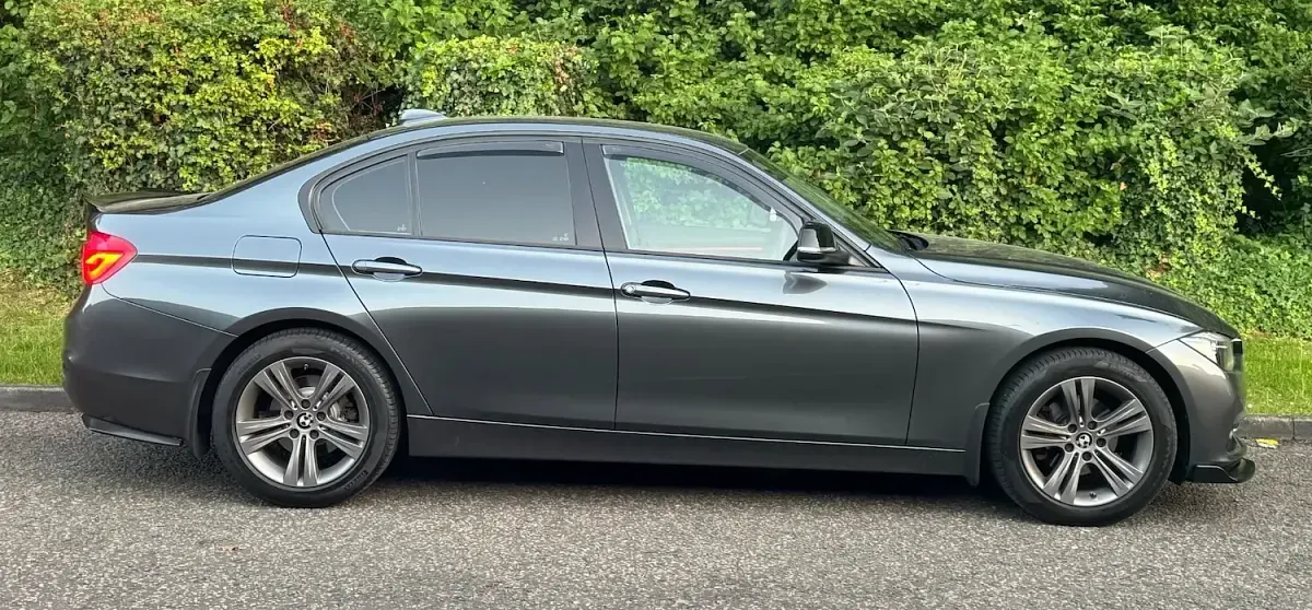Used BMW 318 Sport Line 2015 Grey Sedan