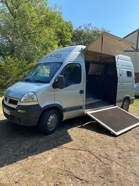 Used Vauxhall Movano 120 HP (88 kW) 2008 Silver MPV