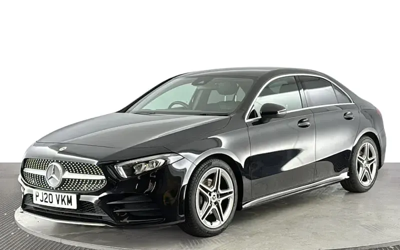 Second-hand Mercedes A200 AMG line 163 CP (119 kW) 2020 Berlinǎ