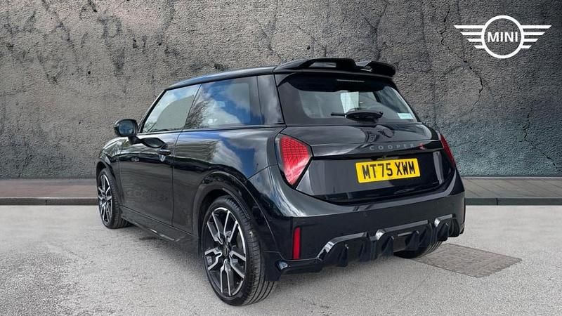 Used Mini Cooper S Hatch 201 HP (147 kW) 2025 Black Hatchback