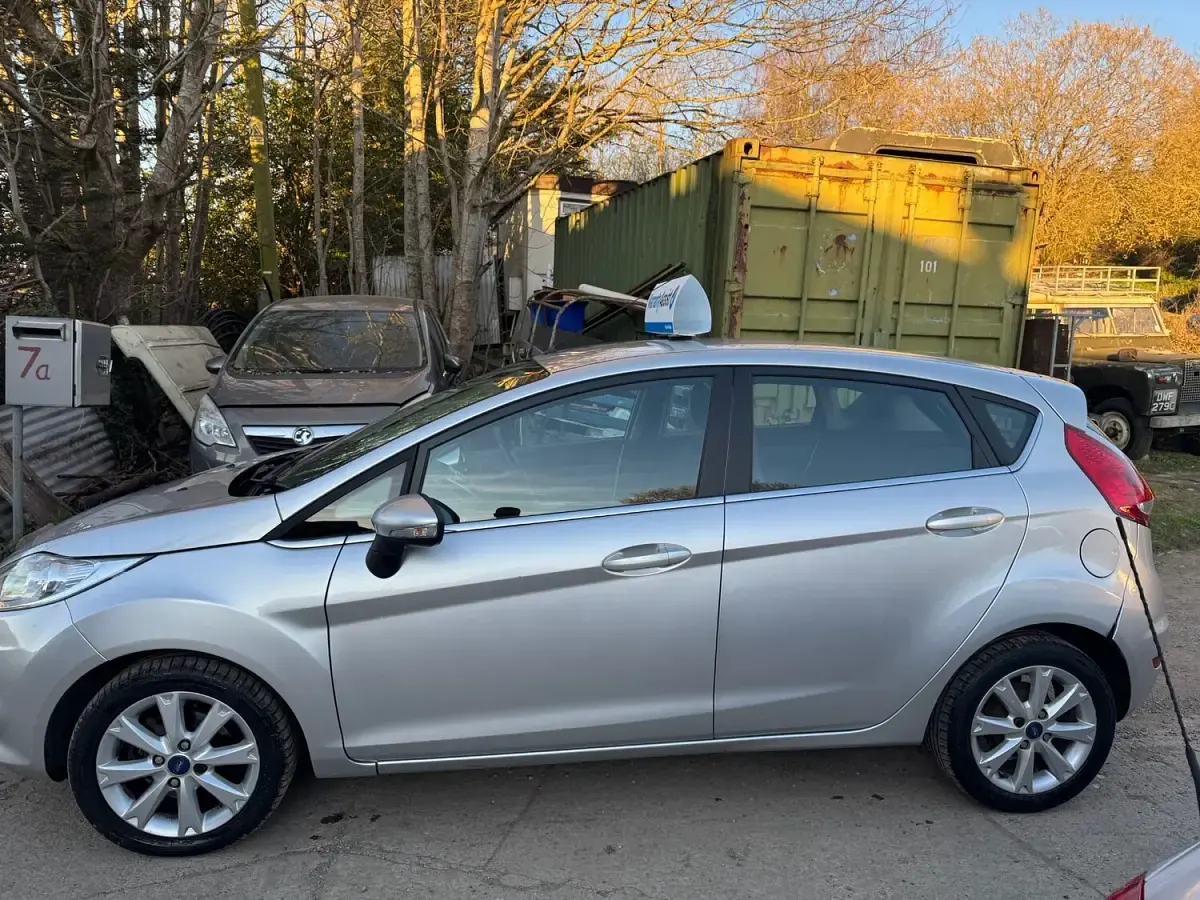 Used Ford Fiesta Zetec 2011 Silver Hatchback