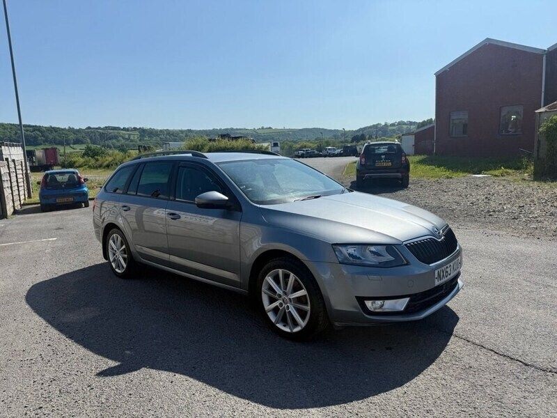 Grey Used 2013 Skoda Octavia Elegance Estate | £7,495 (A bit pricey) - Image 1/4