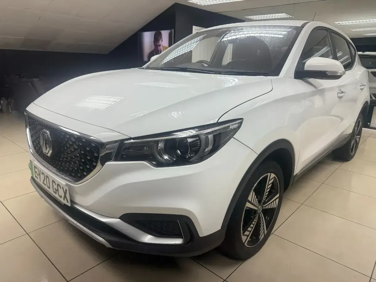 Usado MG ZS Excite 105 kW (143 HP) 2020 Branco Citadino
