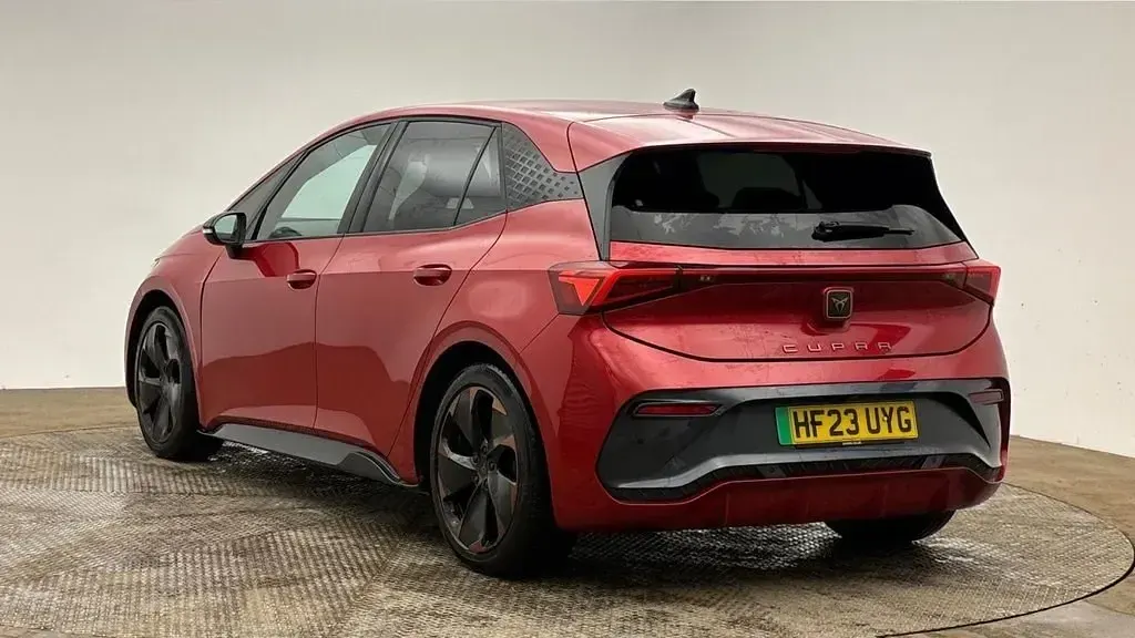 Second-hand Cupra Born e-Boost 169 kW (230 CP) 2023 Roșu Hatchback
