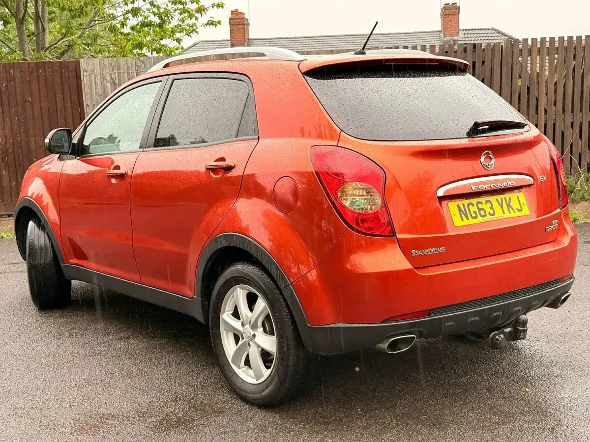 Used SsangYong Korando 175 HP (128 kW) 2013 Red SUV
