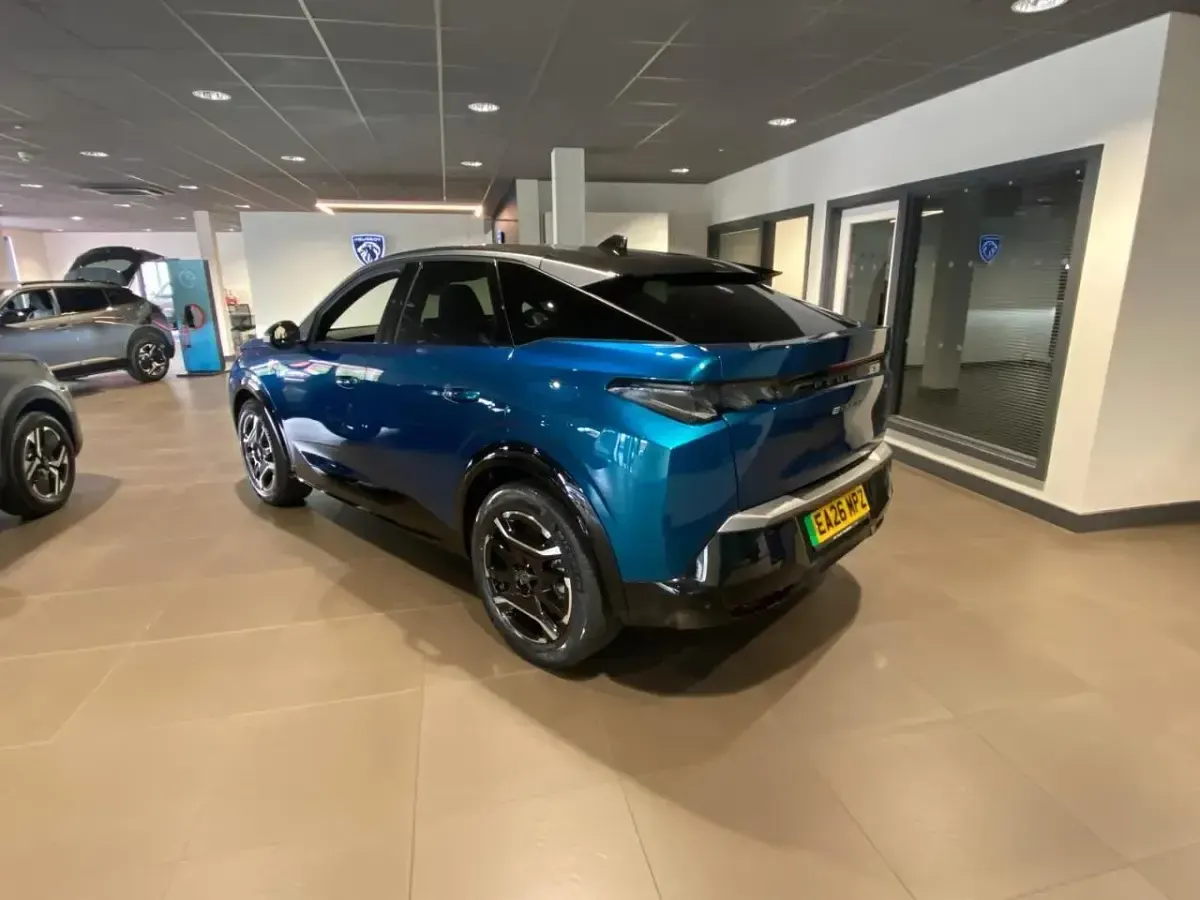 New Peugeot e-3008 GT 152 kW (207 HP) 2026 Blue SUV