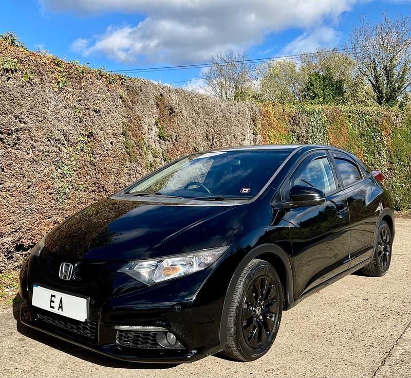 Used Honda Civic SE Plus 2014 Black Hatchback