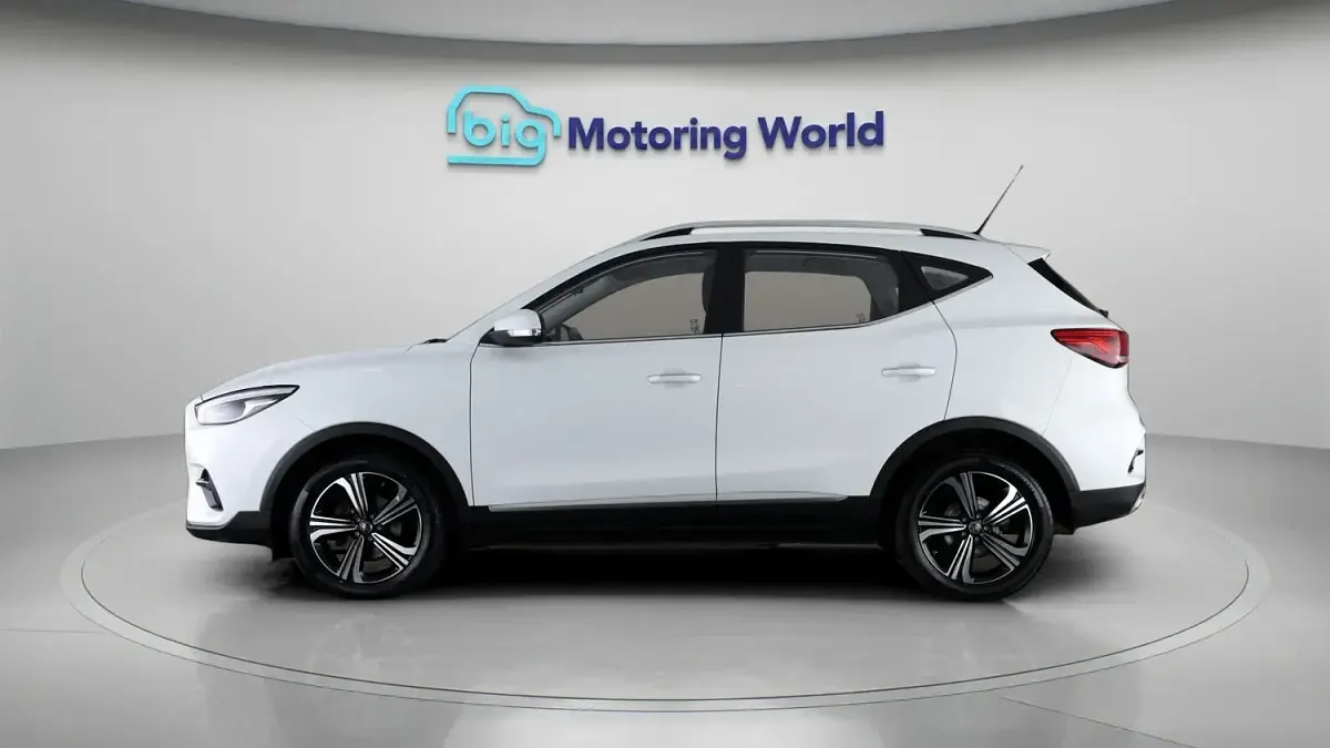 Used MG ZS Excite 106 HP (77 kW) 2023 White SUV