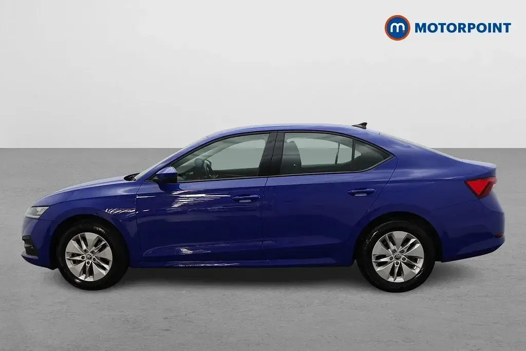 Used Skoda Octavia SE 2022 Blue Hatchback