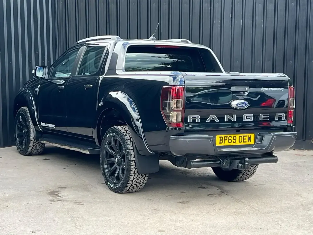 Used Ford Ranger Wildtrack 200 HP (147 kW) 2019 Black Pickup
