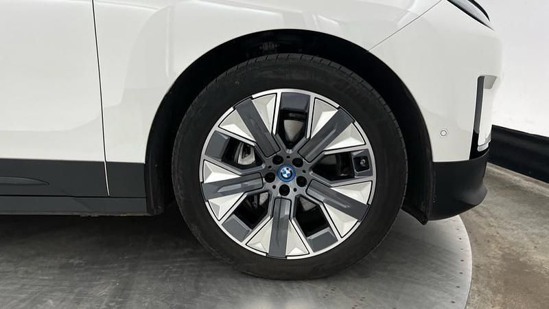 Used BMW iX Sport Line 239 kW (326 HP) 2023 White SUV