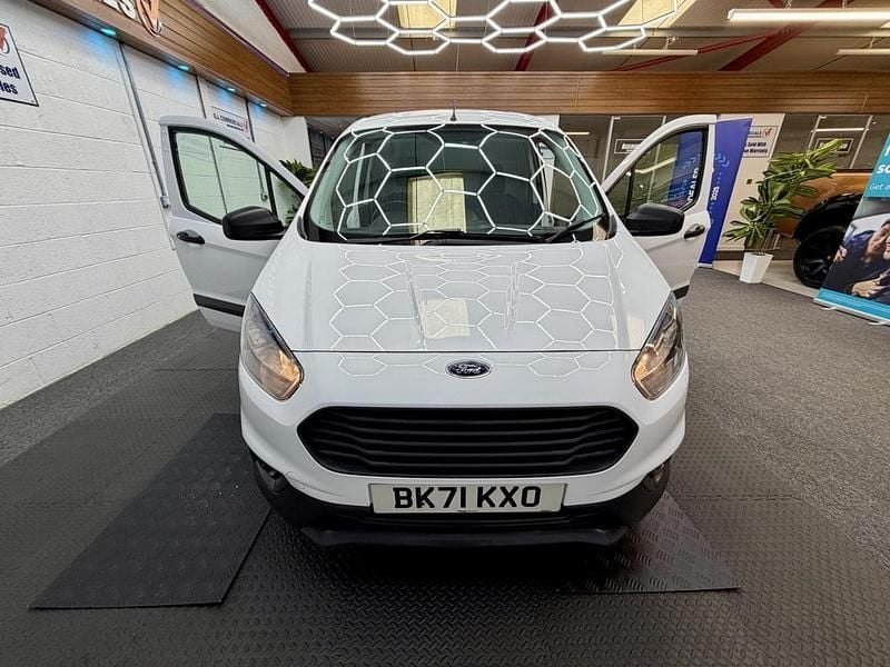 Used Ford Transit Trend 75 HP (55 kW) 2021 White Van