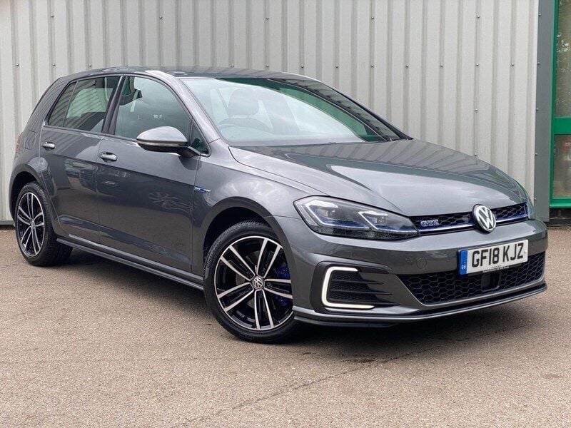 Grey Used 2018 VW Golf VII GTE Hatchback | £14,000 (Fair price) - Image 1/4