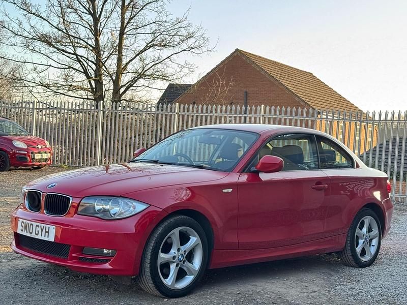 Used BMW 118 Coupé Sport Line 143 HP (105 kW) 2010 Red Coupe