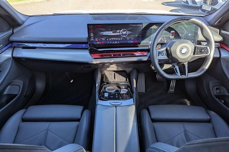 Used BMW 530e M Sport 295 HP (216 kW) 2025 White