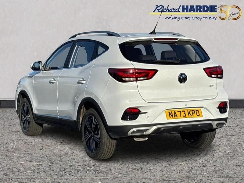 Used MG ZS Excite 106 HP (77 kW) 2023 White Sedan