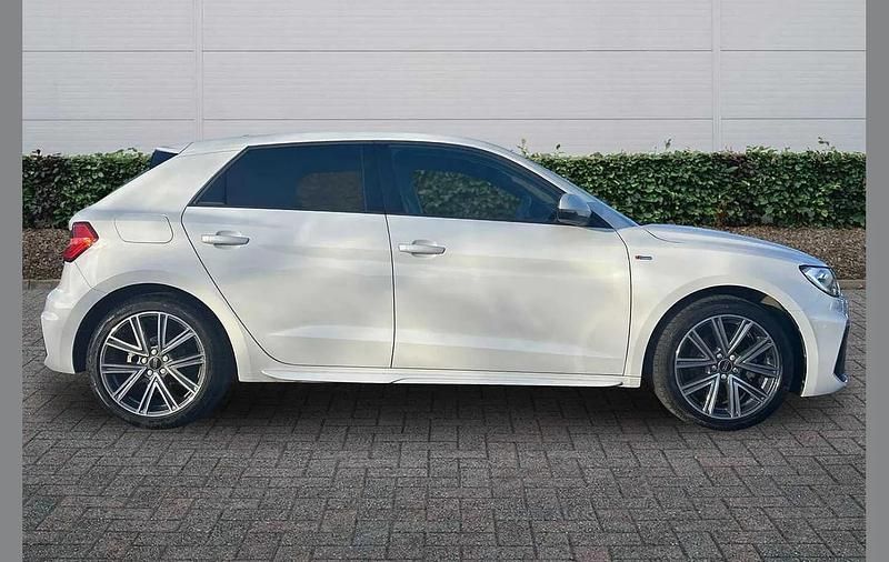 Used Audi A1 S-Line 147 HP (108 kW) 2024 White SUV