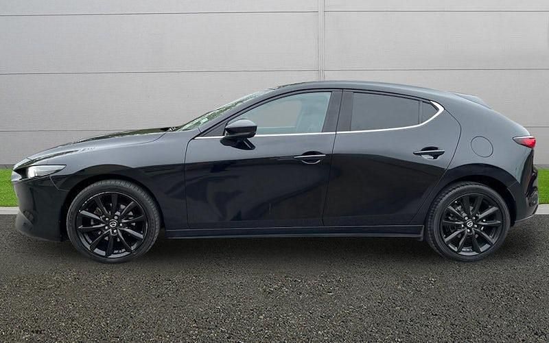 Usado Mazda 3 Inclusive 186 HP (136 kW) 2022 Preto Citadino