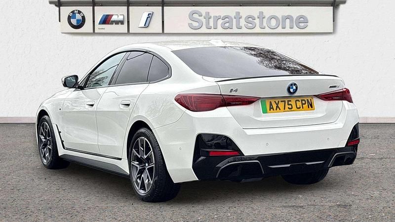 New BMW i4 M Sport 207 kW (282 HP) 2025 White Sedan