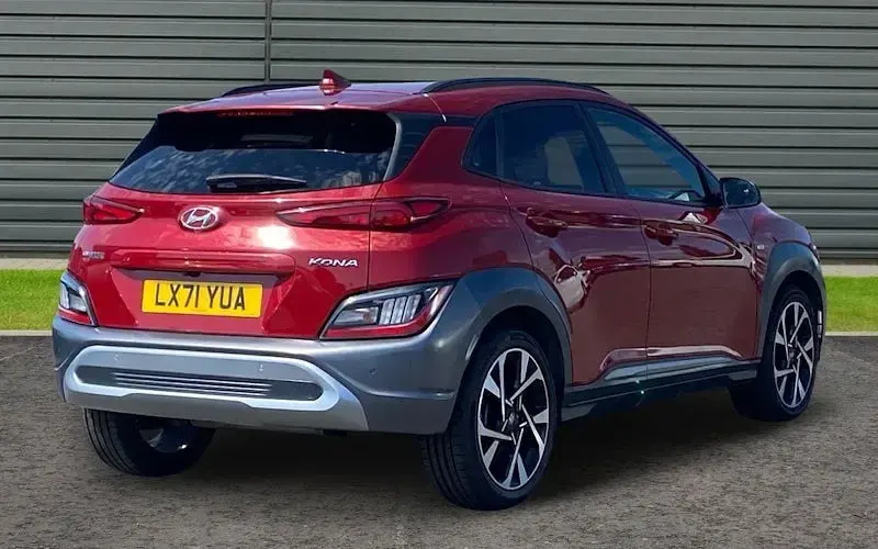 Used Hyundai Kona Premium 120 HP (88 kW) 2021 Red SUV