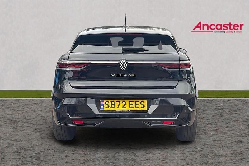 Used Renault Megane E-Tech Equilibre 160 kW (218 HP) 2022 Black Hatchback