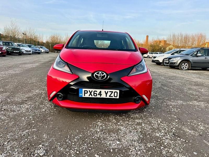 Used Toyota Aygo X-play 2014 Red Hatchback