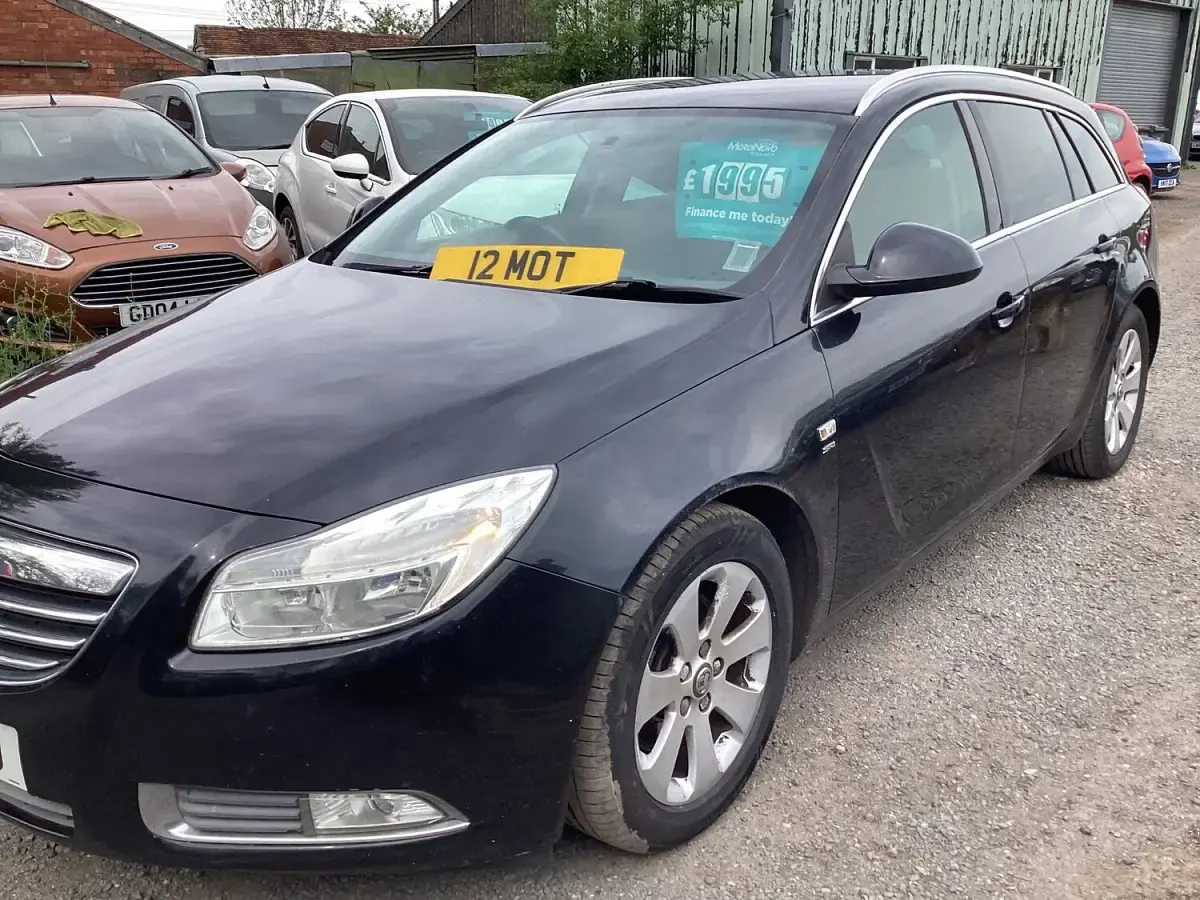Used Vauxhall Insignia SRi 2013 Black Estate