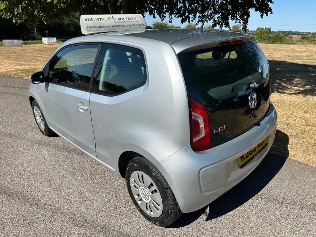 Used VW up! move up! 60 HP (44 kW) 2016 Silver Hatchback