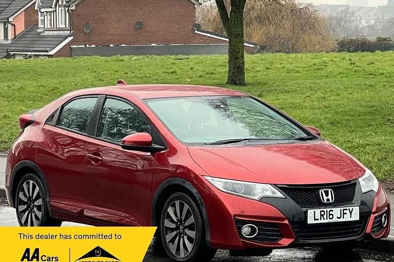 Used Honda Civic SE Plus 2016 Red Hatchback