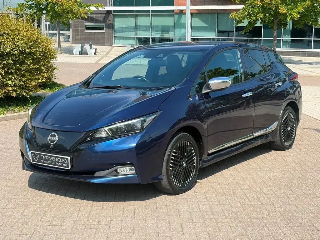 Used Nissan Leaf Tekna 160 kW (218 HP) 2022 Blue Hatchback