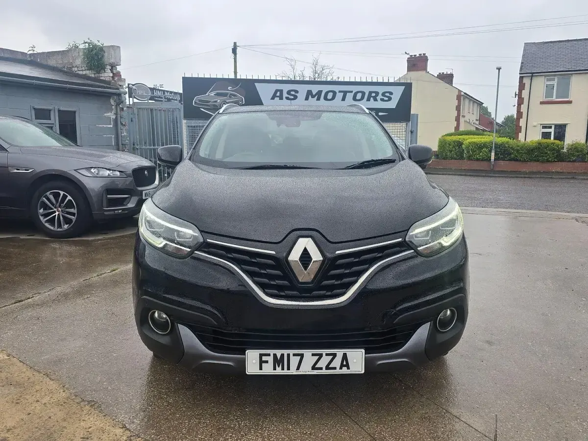 Used Renault Kadjar Signature 130 HP (95 kW) 2017 Black SUV