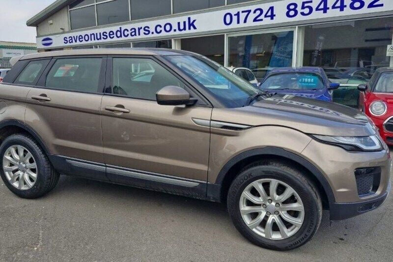 Used 2017 Land Rover Range Rover evoque SE Hatchback | £11,788 (Fair price) - Image 1/1