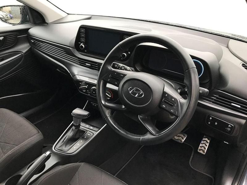 Used Hyundai Bayon SE 99 HP (72 kW) 2023 Grey SUV