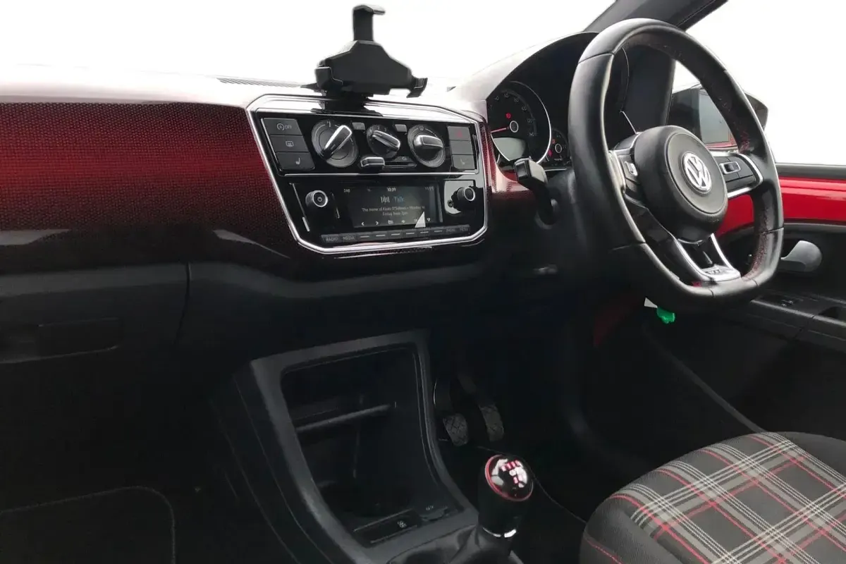 Begagnad VW up! GTI 115 HK (84 kW) 2018 Röd Halvkombi