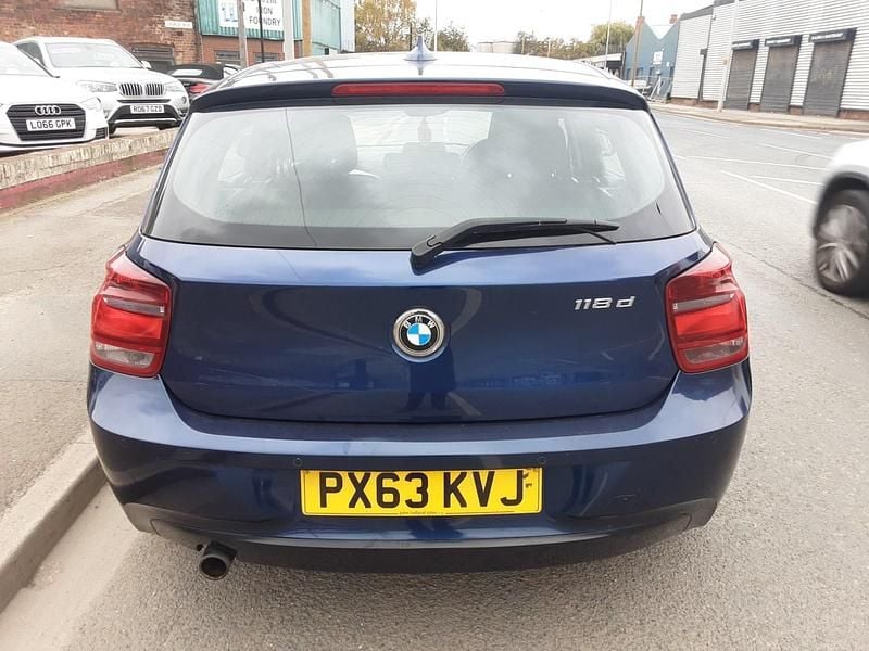 Used BMW 118 Sport Line 2013 Blue Hatchback