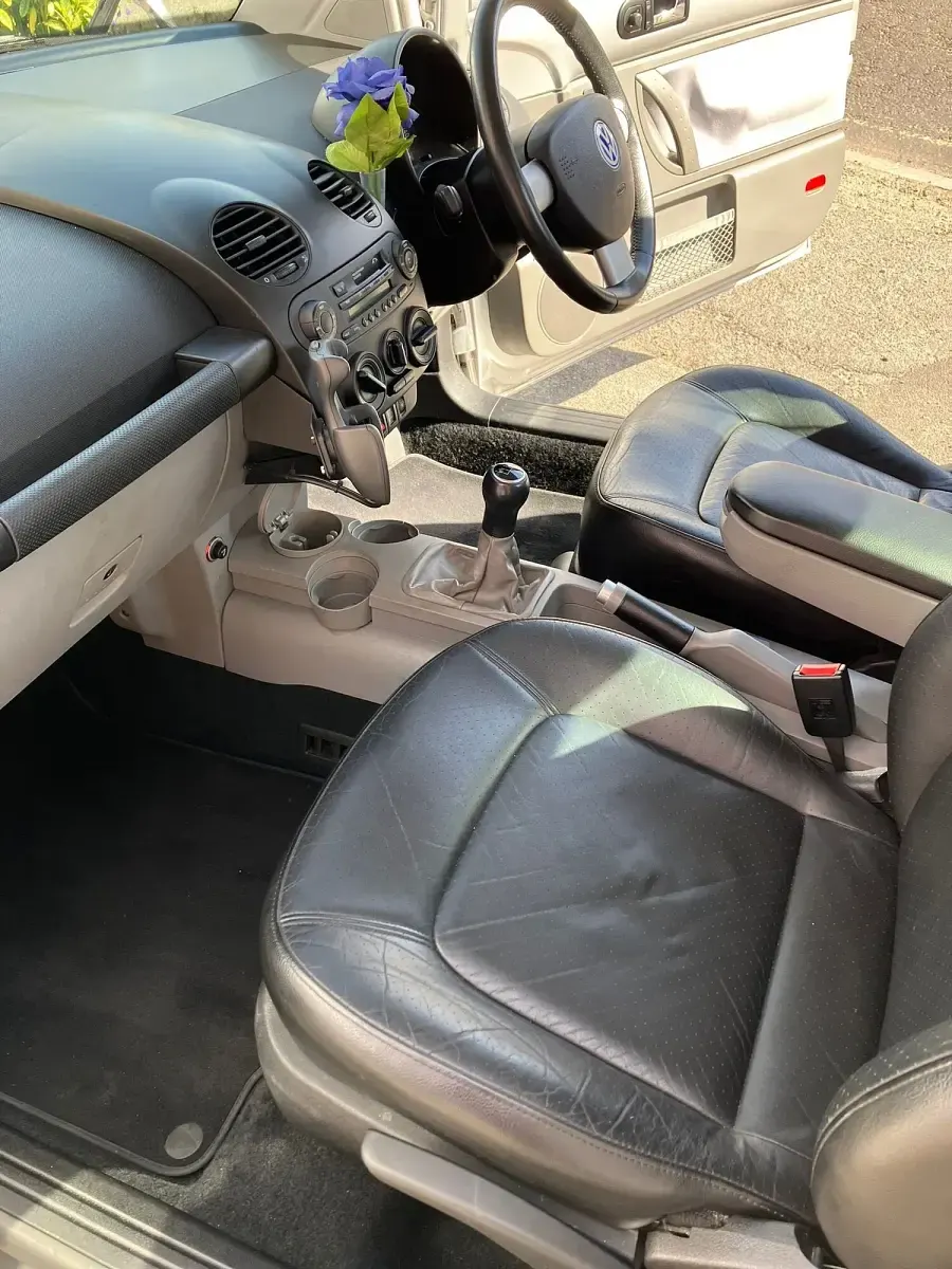 Used VW Beetle 2000 Silver Hatchback