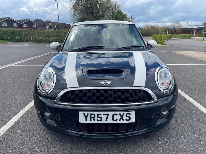 Begagnad Mini Cooper S Hatch 2007 Svart Halvkombi