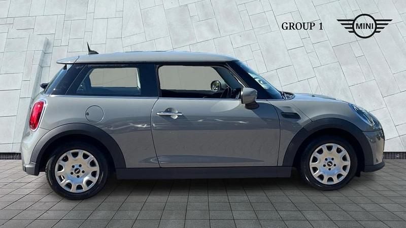 Used Mini ONE Classic 102 HP (75 kW) 2022 Grey Hatchback