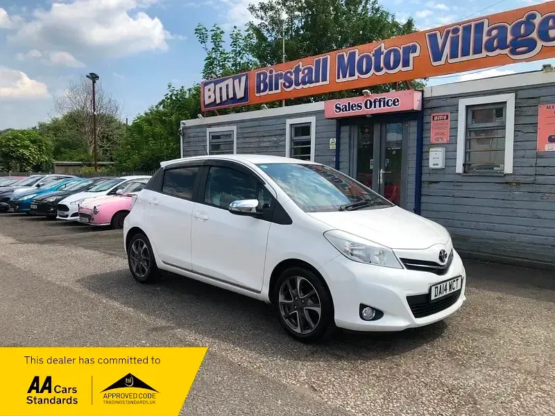 Used Toyota Yaris Trend 101 HP (74 kW) 2014 Hatchback