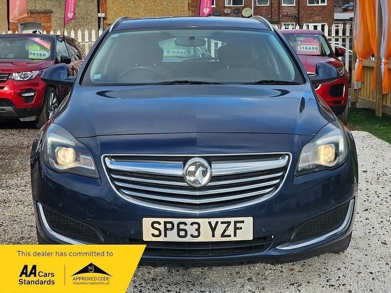 Used Vauxhall Insignia Design Edition 163 HP (119 kW) 2013 Blue Estate