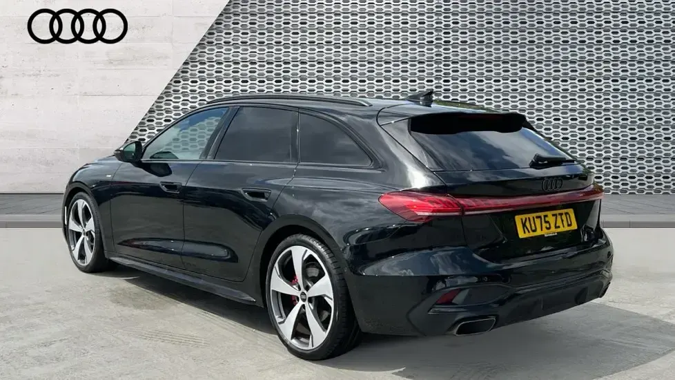Used Audi A5 Sportback Advanced 204 HP (150 kW) 2025 Black Hatchback