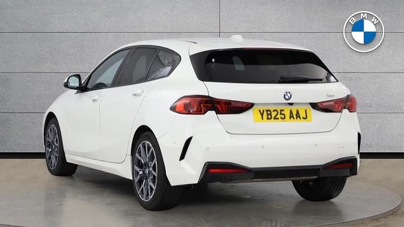 Used BMW 120 Sport Line 168 HP (123 kW) 2025 White Hatchback