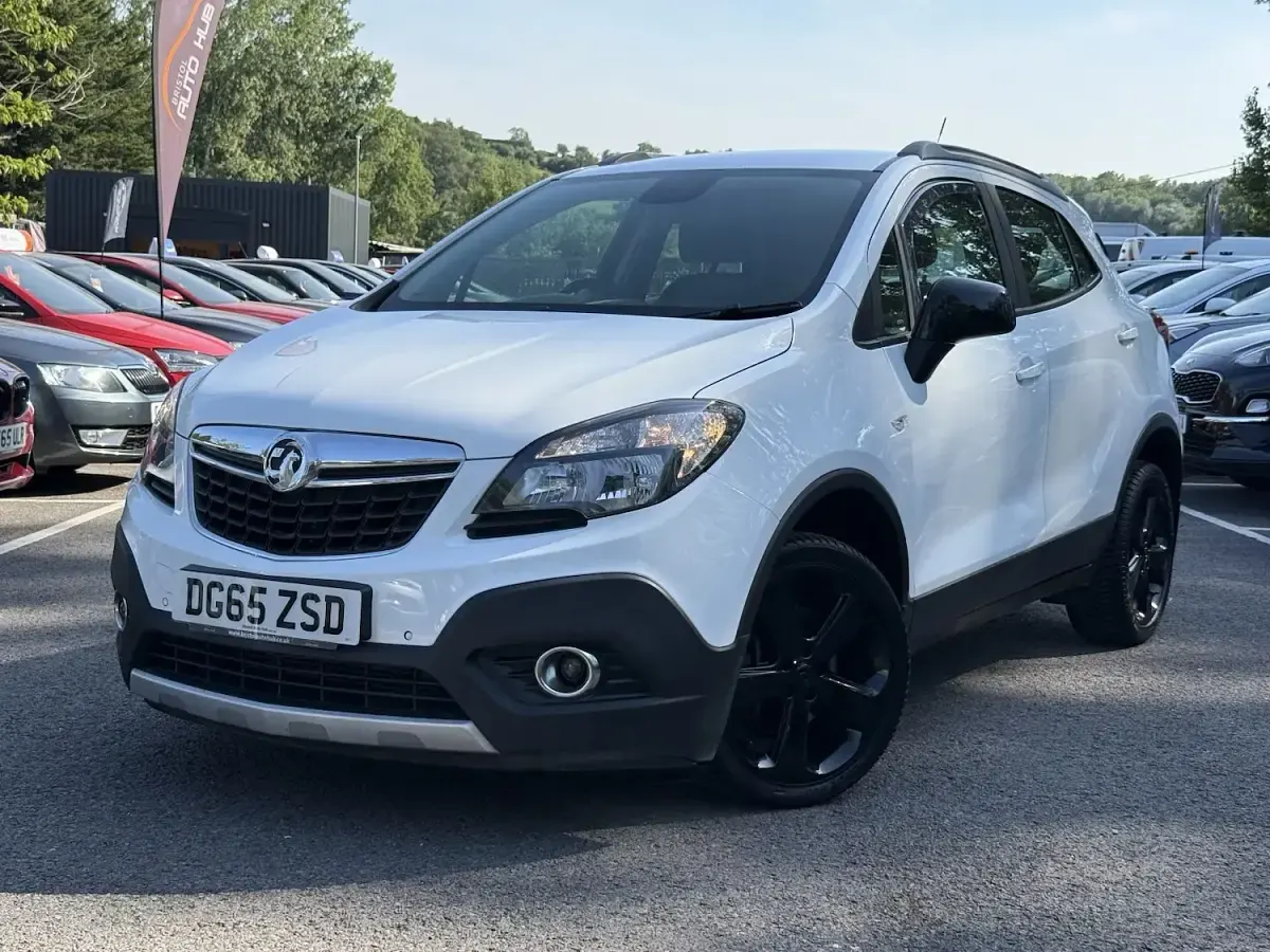 Used Vauxhall Mokka 2015 White SUV