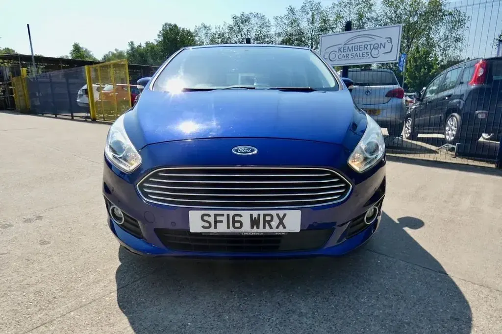 Used Ford S-MAX Zetec 150 HP (110 kW) 2016 Blue MPV