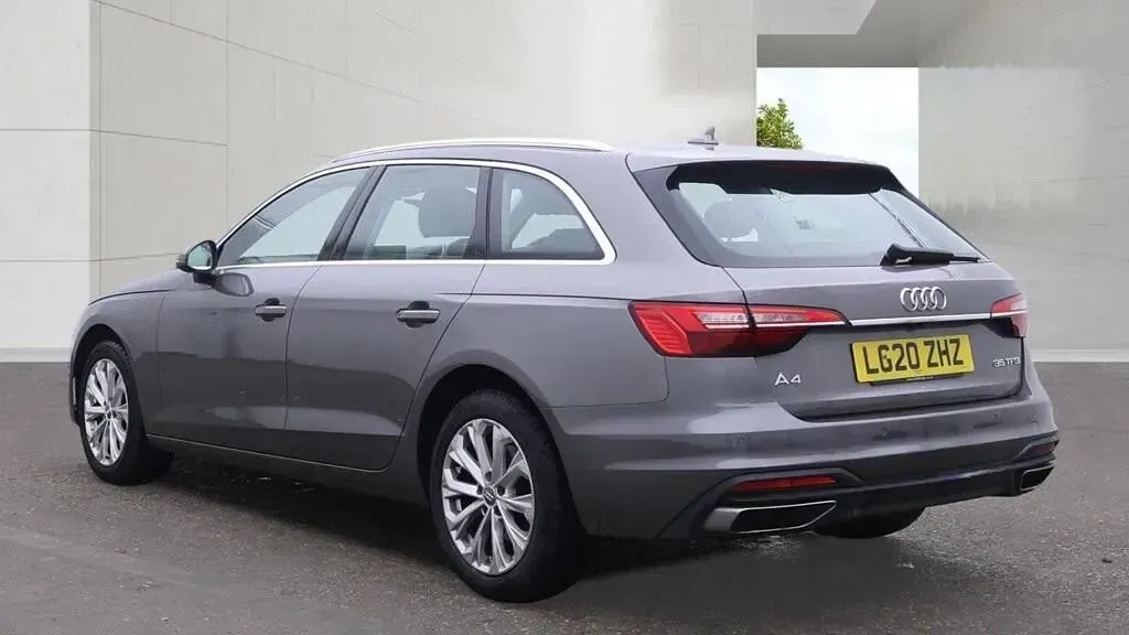 Used Audi A4 Comfort 147 HP (108 kW) 2020 Grey Estate