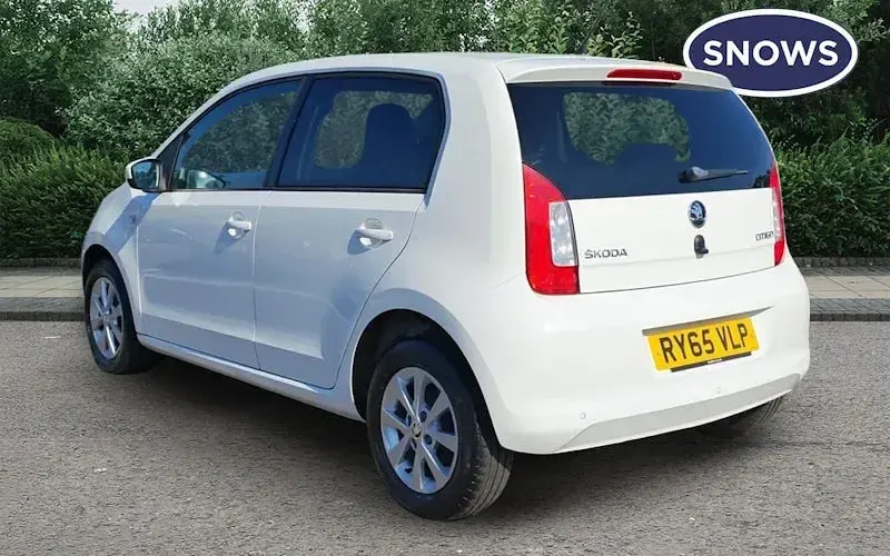 Used Skoda Citigo SE L 75 HP (55 kW) 2015 White Hatchback